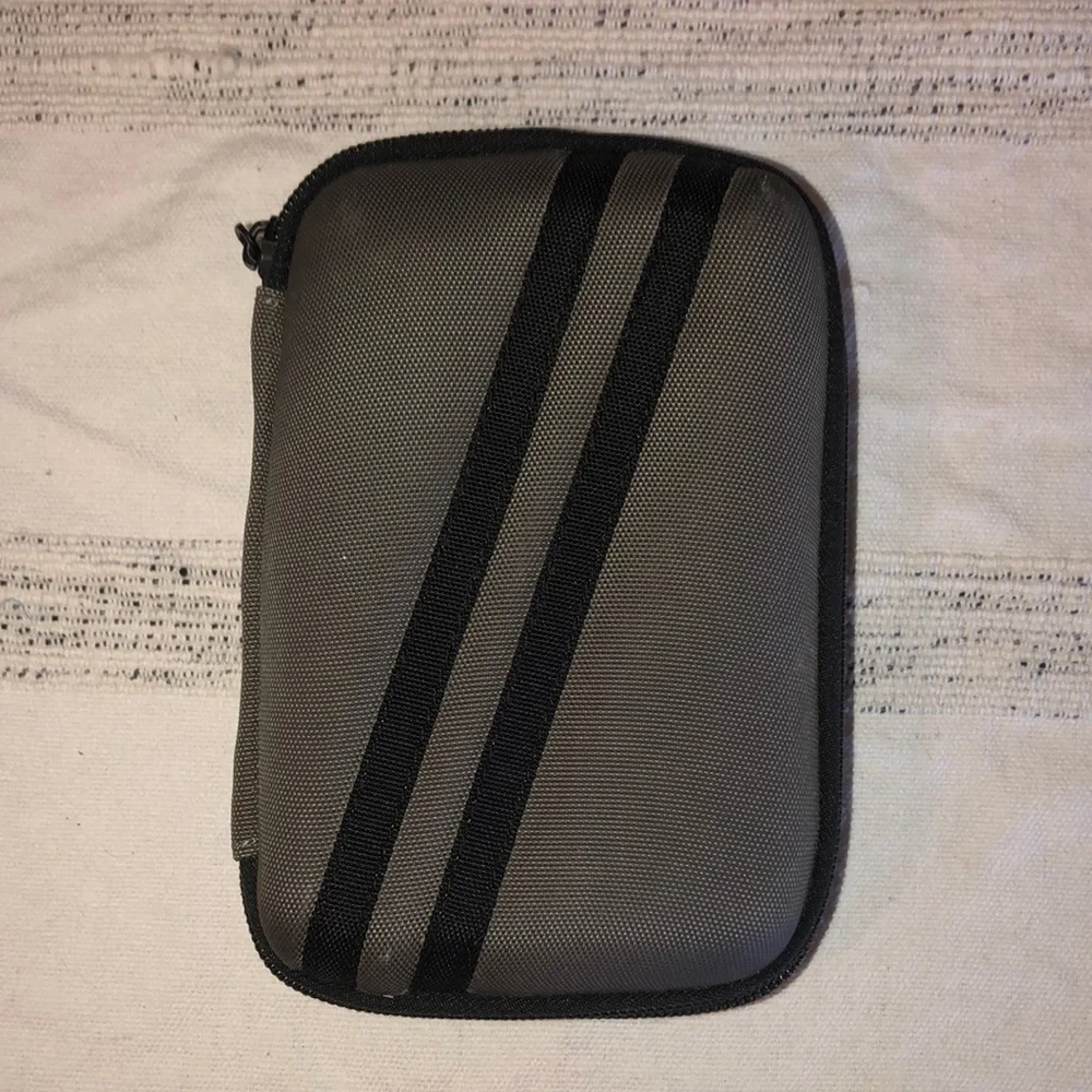 Hard shell electronics case